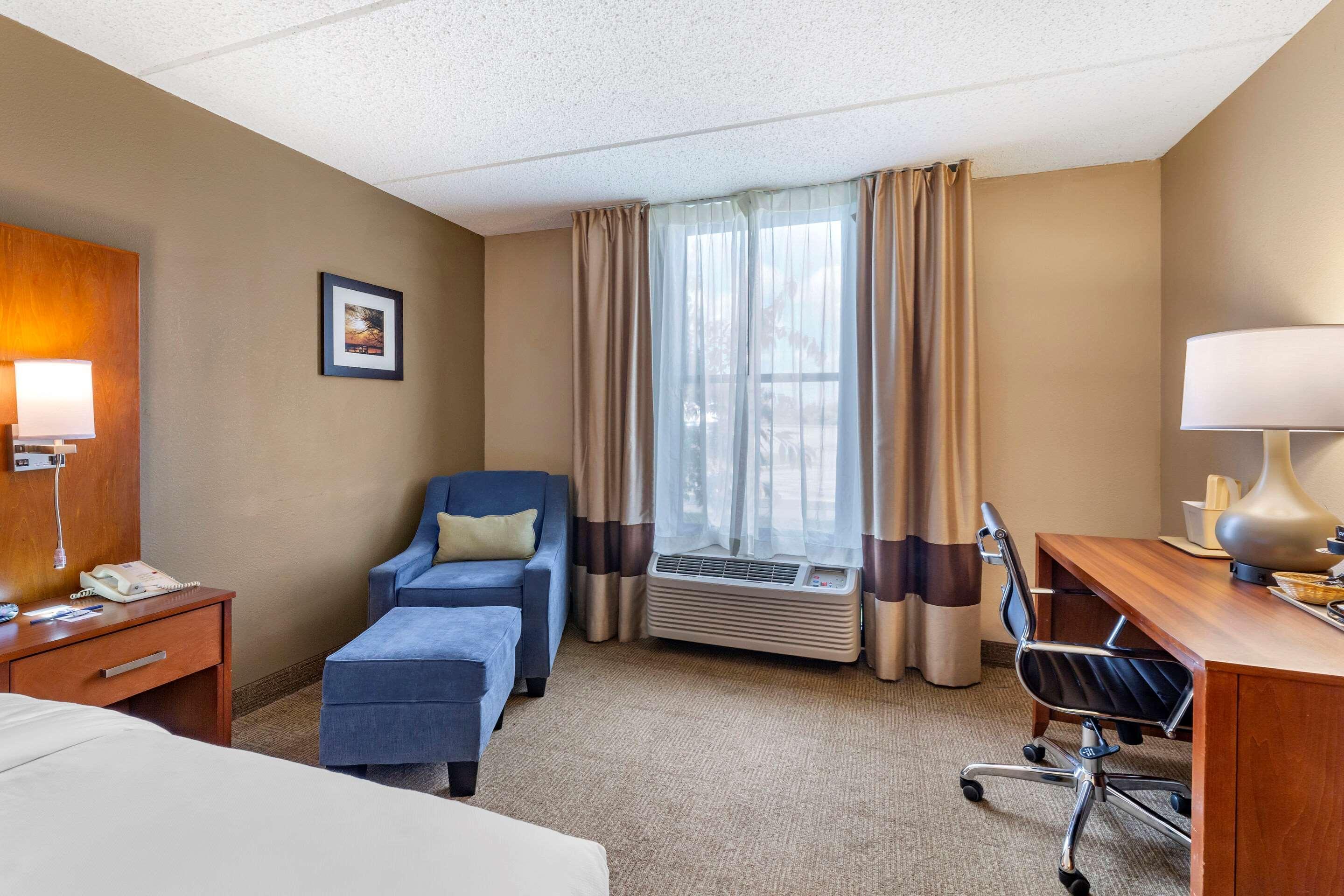 Comfort Inn Alliance Exterior photo